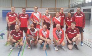 Mannschaftsfoto mit dem Team von Rottenburg