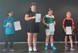 Siegerehrung im Mädcheneinzel U13 mit unserer Finja (ME U11) auf dem 4. Platz!